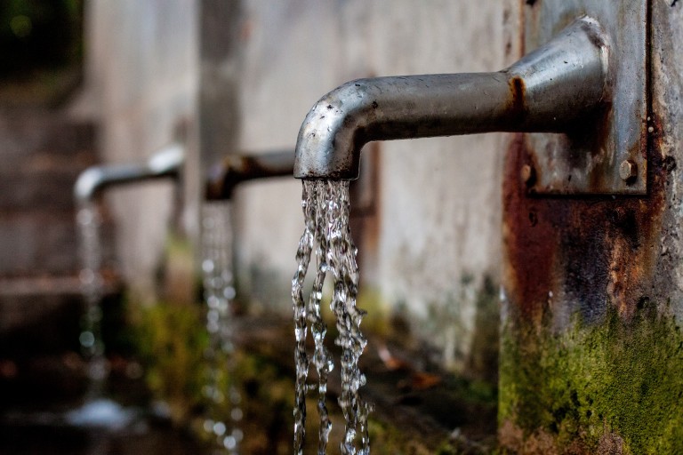 <i class='fa fa-lock' aria-hidden='true'></i>  Une ville des États-Unis privée d’eau potable depuis mille jours